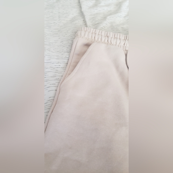 NWOT AYBL tan shorts size medium - Picture 5 of 5